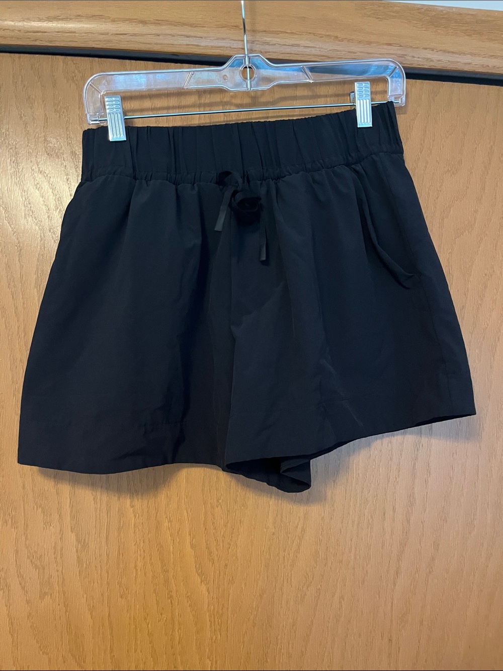 Black Women's Drawstring Elastic Waist Shorts
